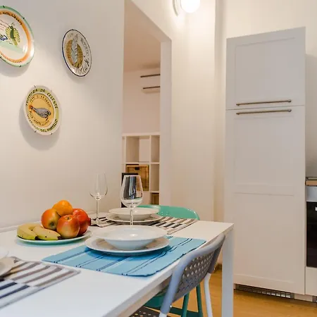 Porta Romana Charming Flat شقة ميلان