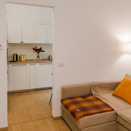 Porta Romana Charming Flat ميلان